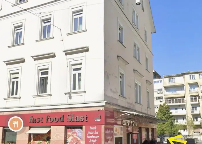 Little Plaza Centre Lubiana